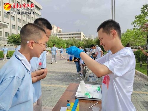 怎么参加科学实验 resize,w_500